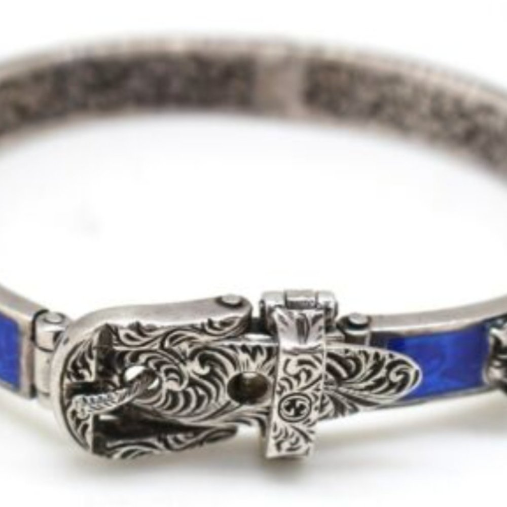 GUCCI sterling silver with blue enamel and feline faces. Buckle bangle bracelet.